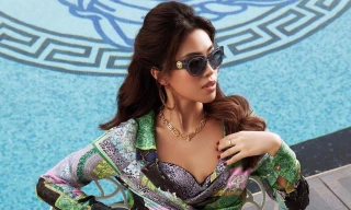 'Sốc nhiệt' Tiên Nguyễn đăng ảnh ở nhà chống dịch, lộ nguyên cây nội y cũng là hàng hiệu 