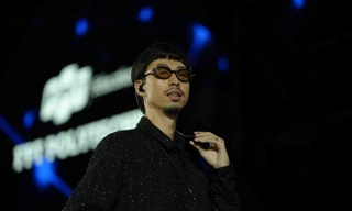 Đen mở màn 'Happy Bee 13-Cần Thơ' bằng list nhạc re-made không thể chất hơn 