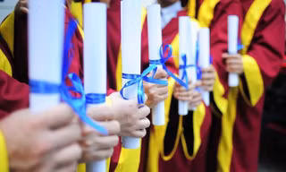 Bộ Giáo dục hỏa tốc yêu cầu báo cáo việc Thượng tọa Thích Chân Quang làm tiến sĩ trong 2 năm