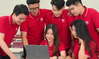 Thí sinh có chiều cao 'khiêm tốn' không có cửa vào trường Quản trị và Kinh doanh