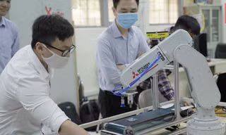 Nên lo sợ hay biến AI thành công cụ hỗ trợ phát triển giáo dục