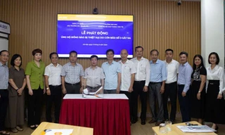 Trường đại học tiếp tục đồng hành cùng giảng viên, sinh viên vùng lũ