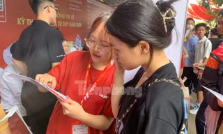 Tuyển sinh ĐH 2024: Thí sinh băn khoăn ‘đặt cửa’ xét tuyển 