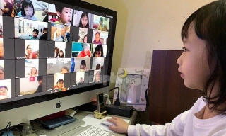 Dừng chương trình tín dụng đối với học sinh, sinh viên có hoàn cảnh gia đình khó khăn để mua máy tính 