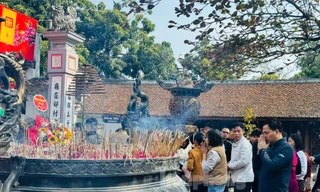 Hình ảnh xấu xí ở 9 giếng đền Cô Chín 