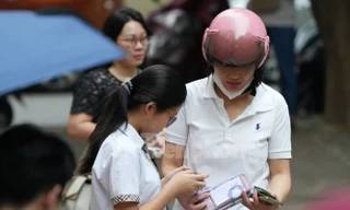 Tuyển thí sinh yêu cầu tiêu chuẩn chiều cao: Trường Quản trị và Kinh doanh bị Bộ GD&ĐT tuýt còi