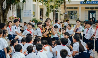 Quỹ lớp nên đóng 1 triệu đồng hay 100 ngàn đồng để phụ huynh vừa lòng?