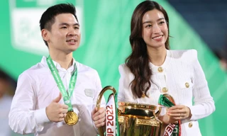 Hoa hậu Mỹ Linh: 'Mong đội bóng của ông xã làm nên lịch sử ở Siêu cúp'