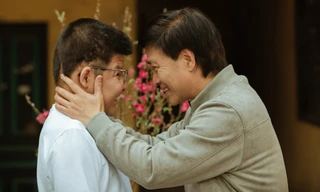 Hình ảnh diễn viên Quốc Tuấn và bé Bôm ở tuổi 20 