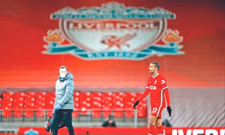 Chấn thương của Joel Matip khiến Liverpool phải xem xét mua thêm trung vệ