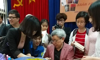 Nhà văn lớn Trung Quốc trong vòng vây độc giả Việt