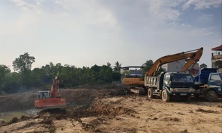 Dự án chưa hoàn thiện hạ tầng và đủ điều kiện bán hàng,”cò” đất vẫn rao rầm rộ