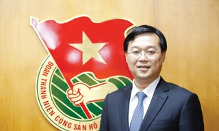 Sống cống hiến vì Tổ quốc, cộng đồng