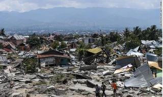 Cảnh hoang tàn ở thành phố Palu. Ảnh: CNN 