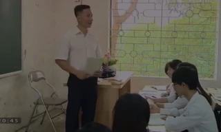 Thầy giáo Vương Thành Trung trên bục giảng