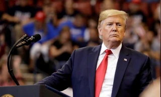 Tổng thống Mỹ Donald Trump tại một cuộc vận động cử tri ở Florida ngày 26/11. Ảnh: Reuters