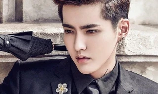 Rộ tin đồn Ngô Diệc Phàm xuất hiện trong bệnh viện, phải che kín mặt để khám bệnh da liễu