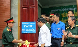 Bàn giao nhà 100 đồng