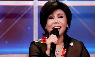 Danh ca Thanh Tuyền gây bất ngờ khi cắt tóc tém, hé lộ mối duyên với ông xã