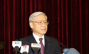 Tập trung xem xét tình hình kinh tế - xã hội