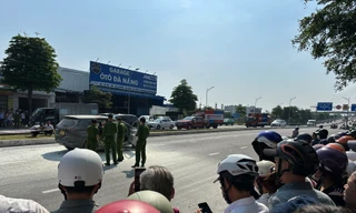 Đà Nẵng: Phong tỏa hiện trường người đàn ông tử vong trong xe bốc cháy