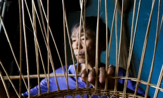 Lưu giữ nghề đan nôi truyền thống xứ Huế