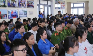 Thanh niên Đà Nẵng giao lưu với các nhân chứng lịch sử