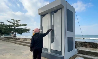 Du khách ‘đứng hình’ vì nhà vệ sinh công cộng ở bãi biển Đà Nẵng