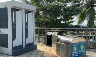 Vụ nhà vệ sinh bãi biển Đà Nẵng: Du khách hết cảnh 'đứng hình'