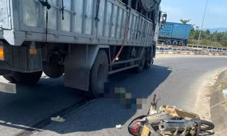 Người phụ nữ tử vong sau va chạm với ô tô tải ở Đà Nẵng