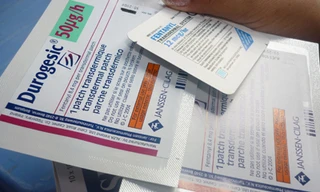 Công khai mua bán thuốc gây nghiện