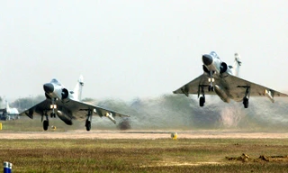 Máy bay Mirage 2000 của Không quân Ấn Độ. Quan điểm về tác chiến không quân của Thủ tướng Ấn Độ Narenda Modi hiện đang gây ra ý kiến trái chiều