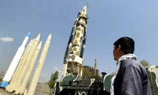 Hệ thống phòng không do Iran tự nghiên cứu, chế tạo. Tehran luôn kiên định quan điểm cứng rắn với Washington, nhất là trong bối cảnh căng thẳng giữa hai bên chưa có lối thoát như hiện nay