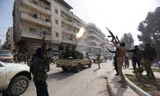 Các nhóm phiến quân bắt đầu rút quân khỏi vùng đệm quân sự Nga-Thổ thiết lập. (Ảnh: Pakistan Today).