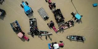 Quang cảnh lũ lụt nhìn từ trên không tại Iran hiện tại