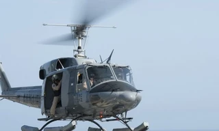 Một chiếc trực thăng Bell 412 trong khi đang làm nhiệm vụ