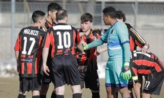 Đội bóng Ý tung đội hình 7 người đá giải chuyên nghiệp