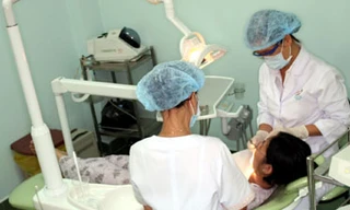 Coi chừng răng sứ dỏm!