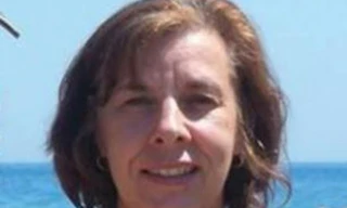 Kiếm bộn tiền nhờ 'độc chiêu' trộm hàng hiệu