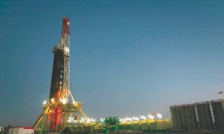 Phương Tây hối hả chia nhau dầu mỏ Libya