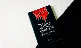 Ảnh chụp sách "Nàng tóc đỏ"