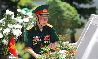 Hàng vạn du khách dâng hương Ngã ba Đồng Lộc những ngày tháng 4 lịch sử