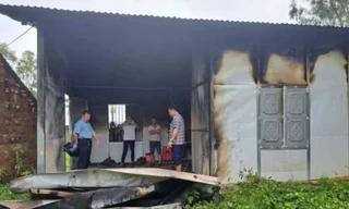 Sét đánh cháy nhà dân ở Hà Tĩnh
