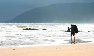 Lật thuyền thúng, một ngư dân rơi xuống biển tử vong