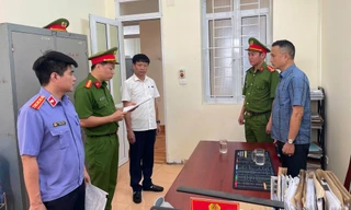 Mua bán hóa đơn khống hợp thức cát lậu thi công dự án, thu lợi bất chính hơn 5 tỷ đồng