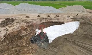 Nhà thầu nói gì về vụ sạt lở làm nữ công nhân tử vong ở Hà Tĩnh?