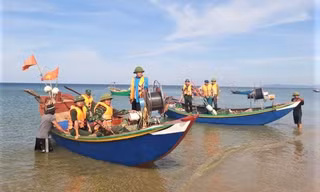 Ngư dân mất tích khi đi câu mực trên biển 