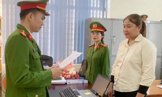 Người phụ nữ làm giả sổ tiết kiệm 1 tỷ đồng rồi mang đến ngân hàng rút tiền