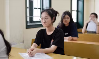 Hà Nội: Căng mình chống trượt tốt nghiệp THPT 