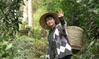 Nữ họa sĩ rời phố về quê thành cô nông dân 'triệu view'